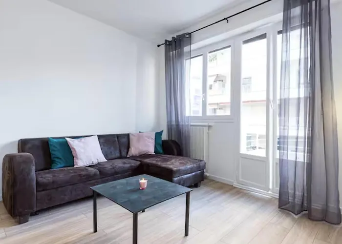 Beautiful 2 Bedrooms Close To The Sea Apartamento Nice